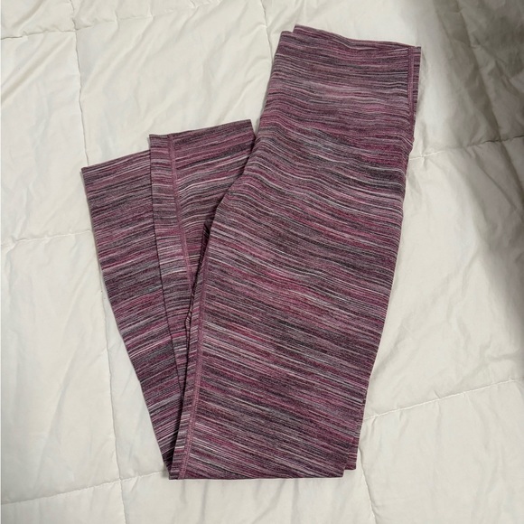 Lululemon Wunder unders - Picture 1 of 3